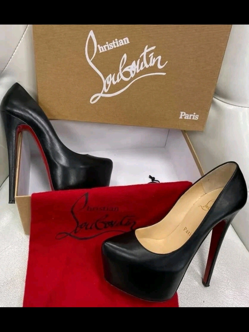 Christian Louboutin Daffodile Black Leather Platform Pumps  High Heel. Size 37.5